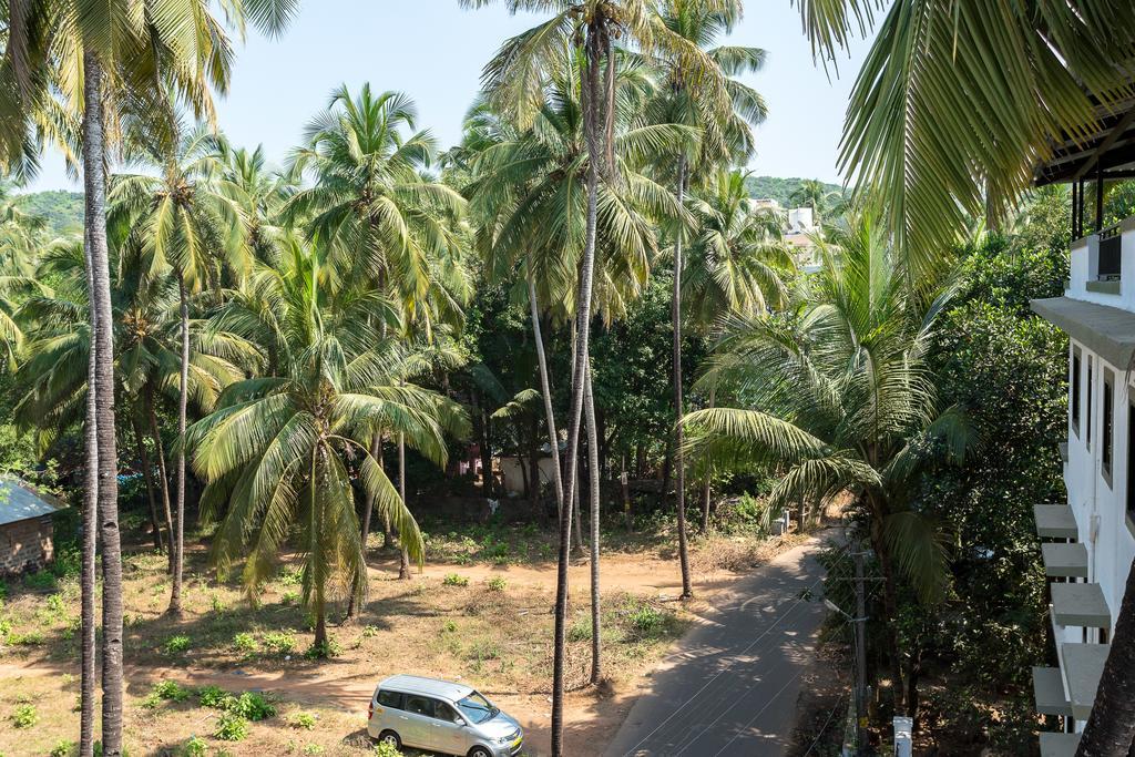 Treebo Trend Zeebo Suites Arpora Exterior foto